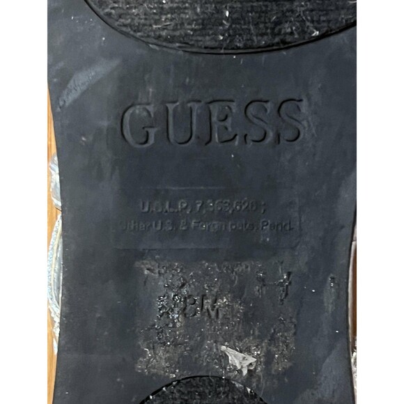 Guess Sandals Womens Size 8 Silver Rhinestone Thong Flip Flop Snake Embossed - Picture 6 of 7